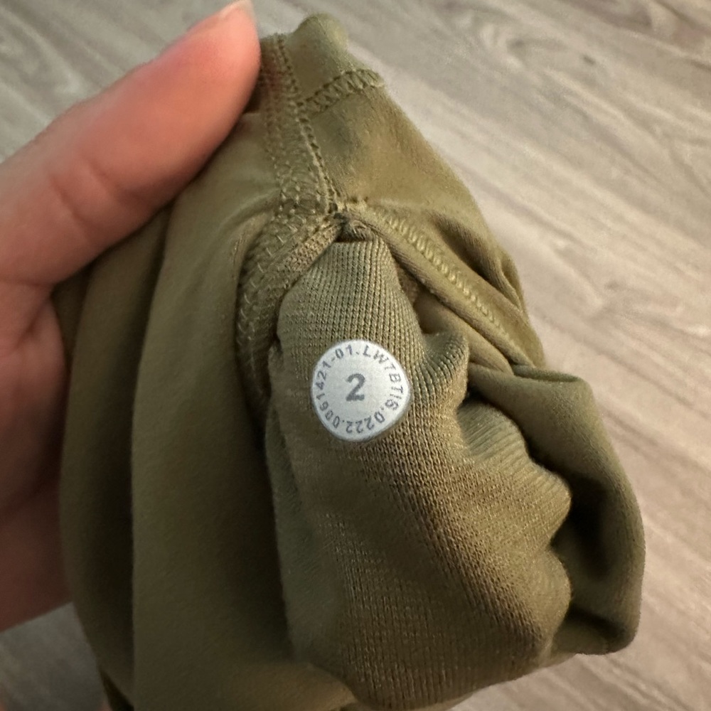 Lululemon Bra & Shorts Set - Picture 3 of 3